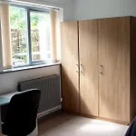 Well-equipped 4 Bedroom House Close To Centre Leeds (West Yorkshire)