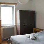 Well-equipped 4 Bedroom House Close To Centre * Leeds (West Yorkshire)